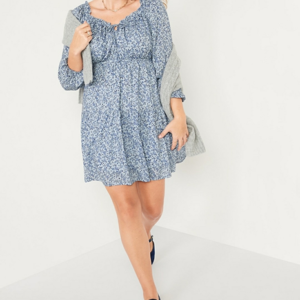Old Navy Ditsy Flower Long Sleeve Smocked Dress Size Large